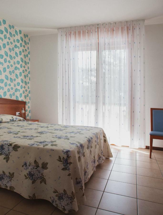 Hotel Caracas Lignano Sabbiadoro Eksteriør bilde